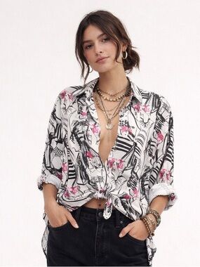 Karl Lagerfeld Paris Printed Oversized Button-Front Top - Sz. XS